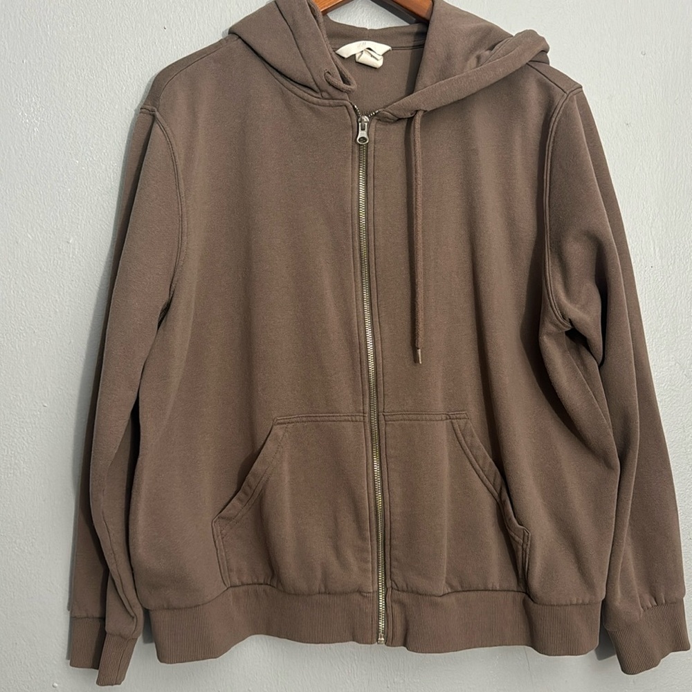 Brown H&M sweatshirt/hoodie